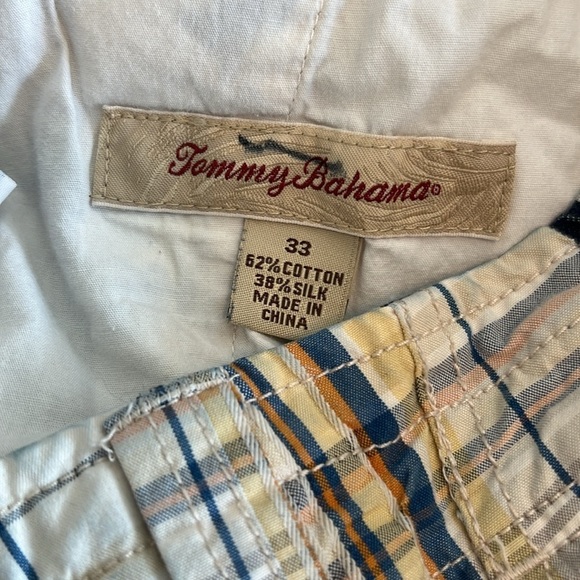 Tommy Bahama Plaid Cargo Style Shorts Size 33 - Picture 8 of 10